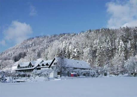 & Restaurant Hasenstrick 3* Durnten